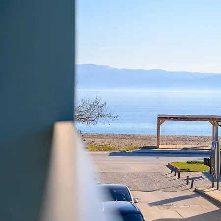 Apartment Ikies Luxury Ofrinion