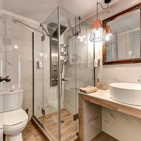Ikies Luxury Apartment *