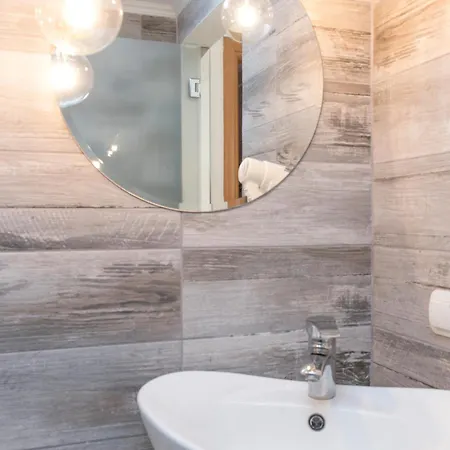 Apartment Ikies Luxury Ofrinion