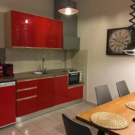 Ikies Luxury Apartment