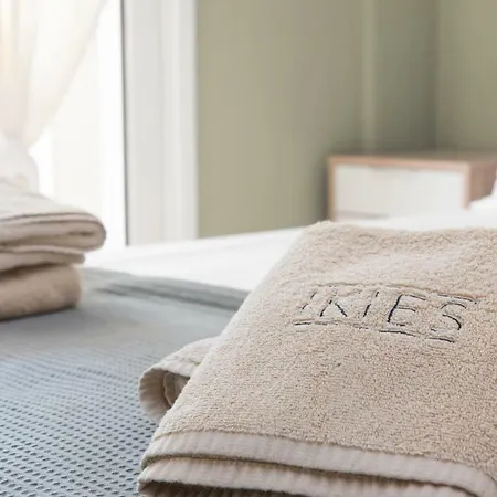 Ikies Luxury Apartment Ofrinion
