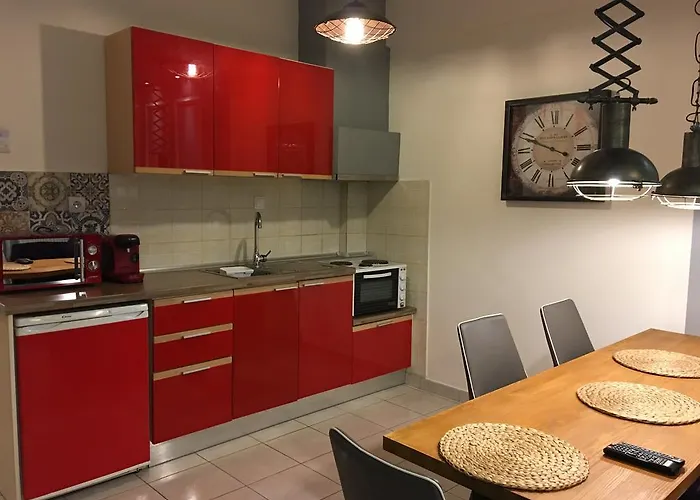 Ikies Luxury Apartment
