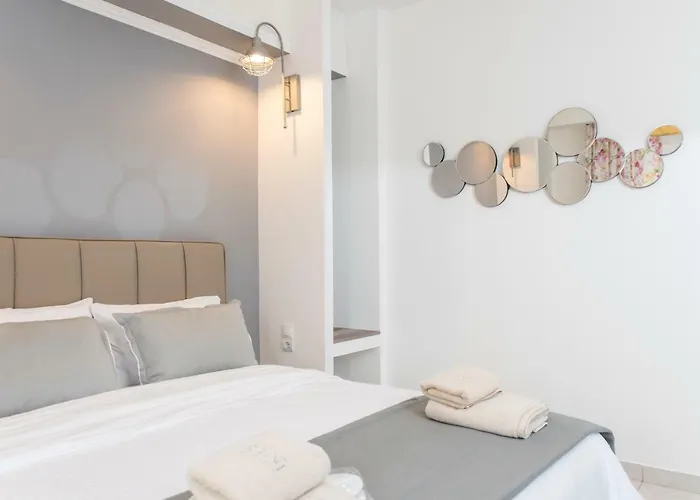 Ikies Luxury Apartment Ofrinion